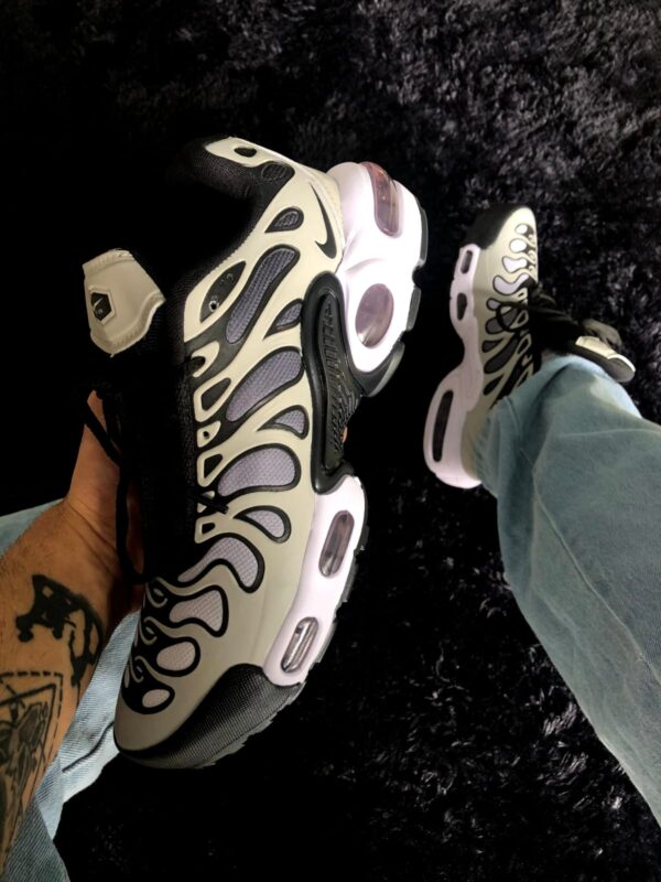 NIKE TN BEGE E PRETO - Image 2