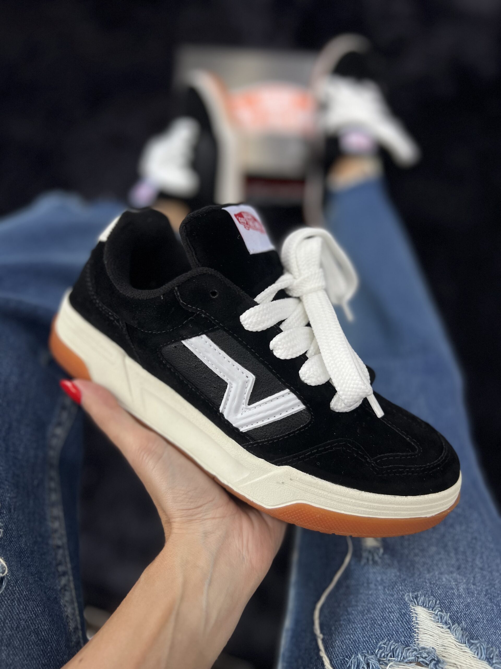 VANS UPLAND PRETO E BRANCO