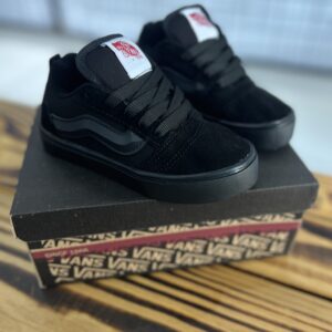 INF. VANS KNU PRETO INTEIRO