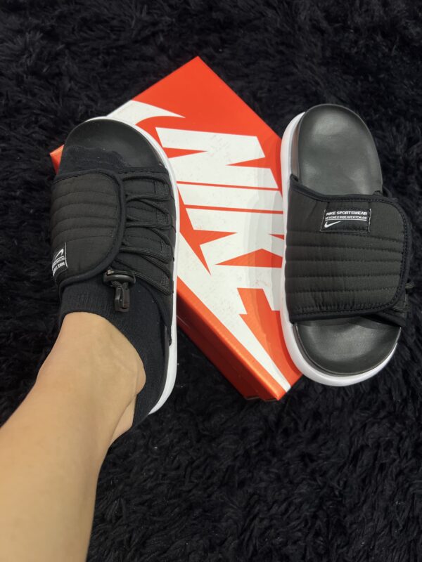 NIKE SLIDE ASUNA PRETA E BRANCA - Image 3