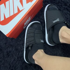 NIKE SLIDE ASUNA PRETA E BRANCA