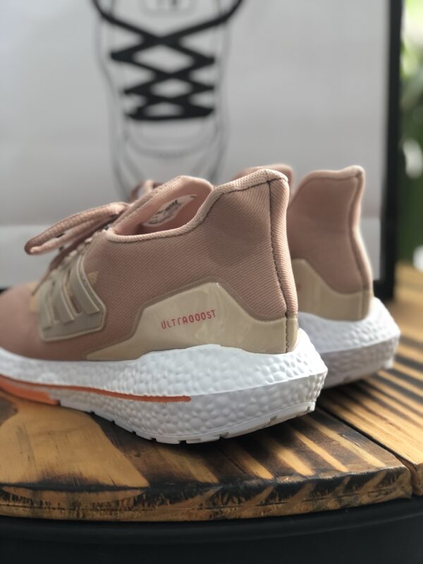 ADIDAS ULTRABOOST ROSA - Image 2