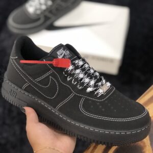 NIKE AIR FORCE PRETO LINHA BRANCA