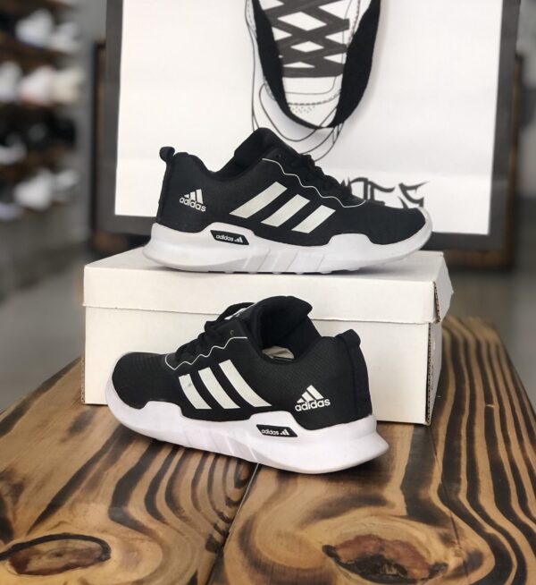 INF. ADIDAS SPORT PRETO E BRANCO