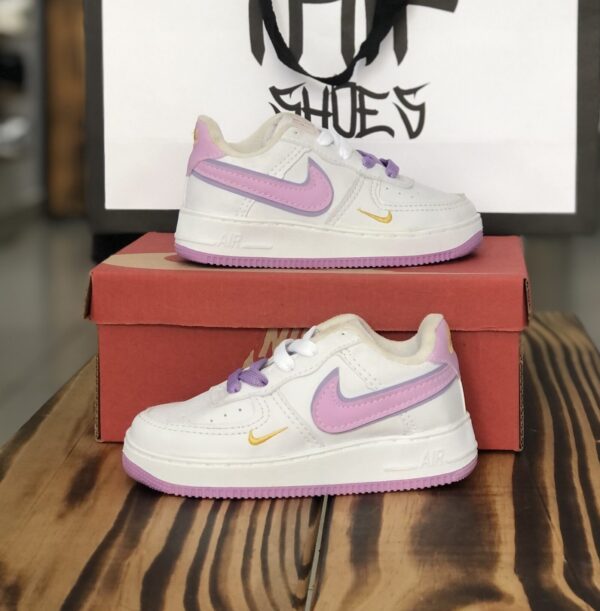INF. NIKE BRANCO E ROXO