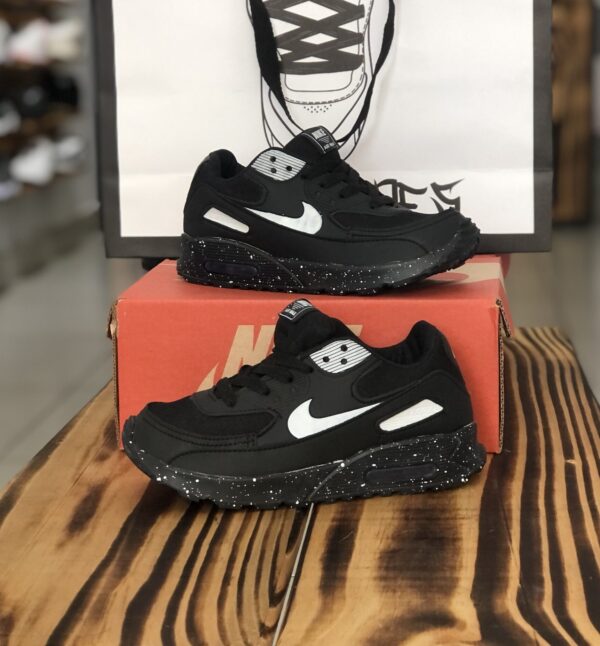 INF. NIKE AIR MAX PRETO