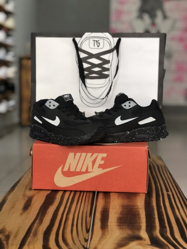 INF. NIKE AIR MAX PRETO - Image 2