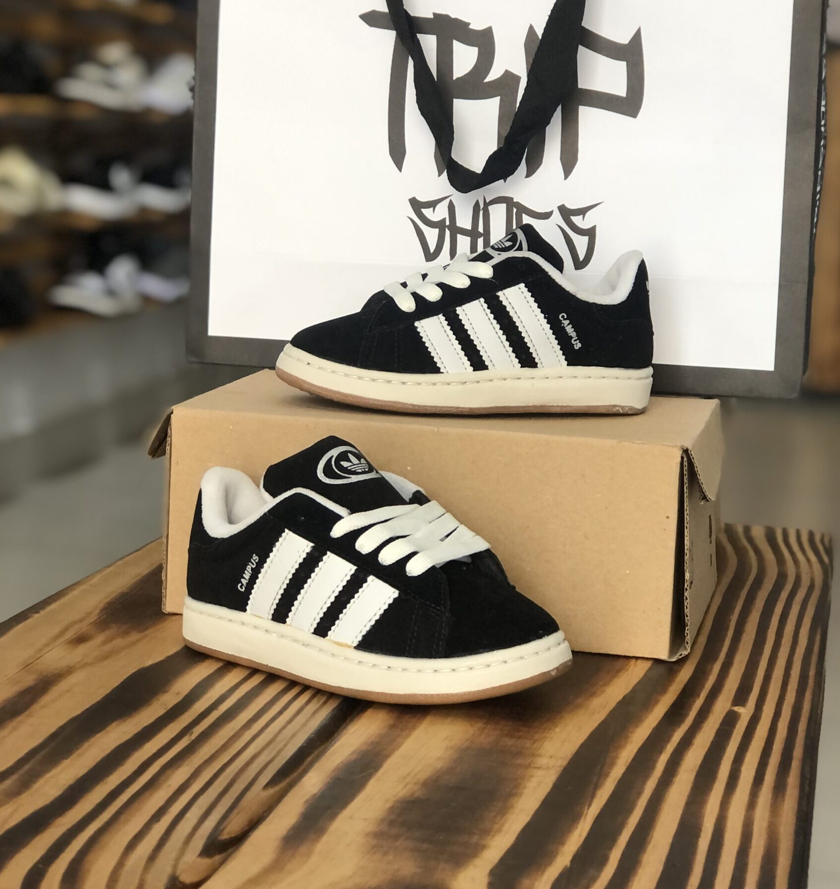 INF. ADIDAS CAMPUS PRETO E BRANCO