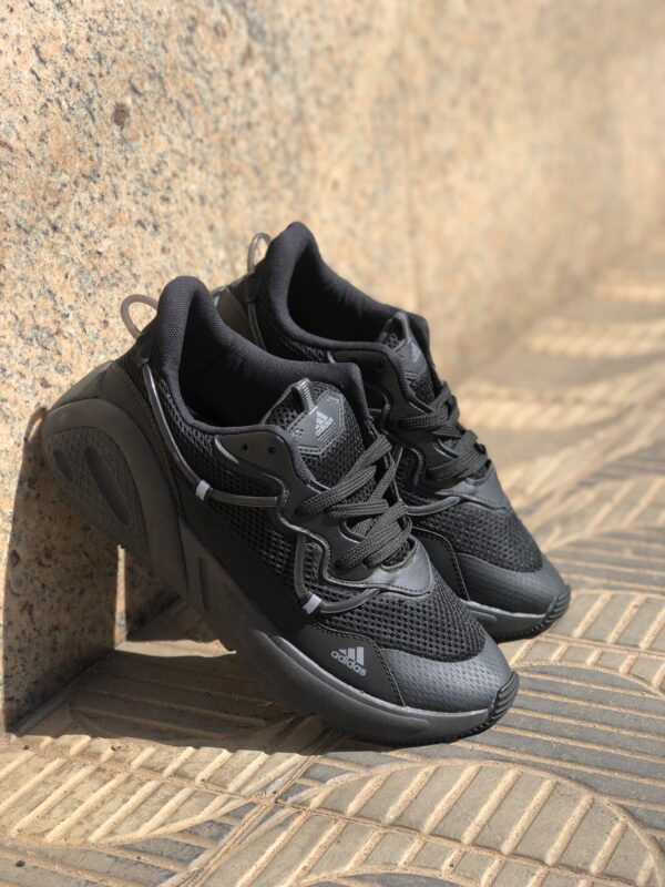 ADIDAS ESPORTE PRETO