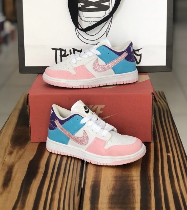 INF. NIKE ROSA AZUL ROXO