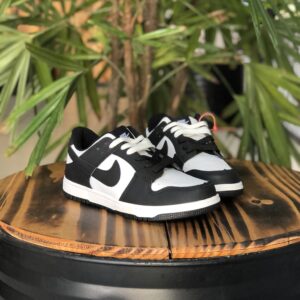 NIKE DUNK PANDA