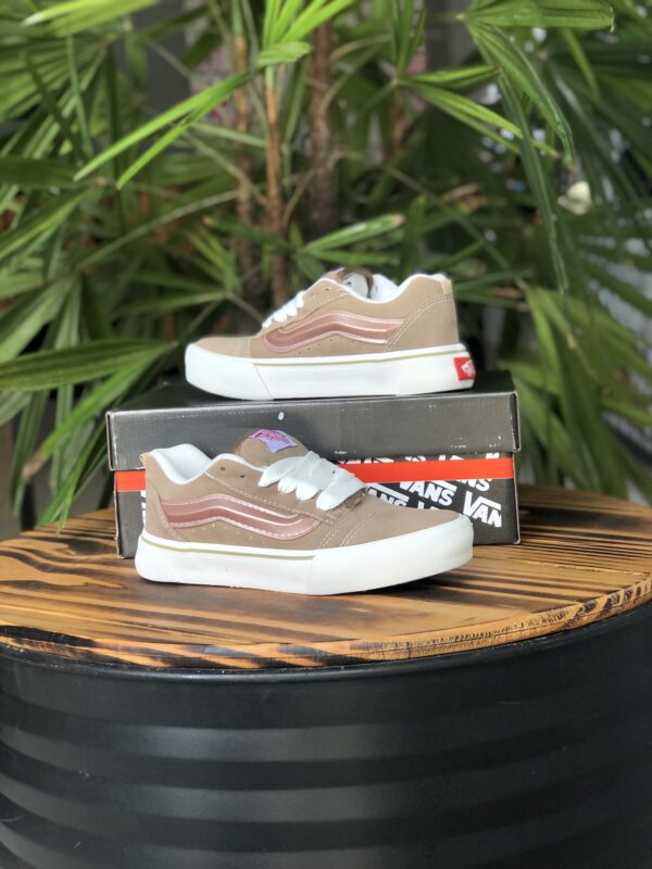 VANS KNU CARAMELO
