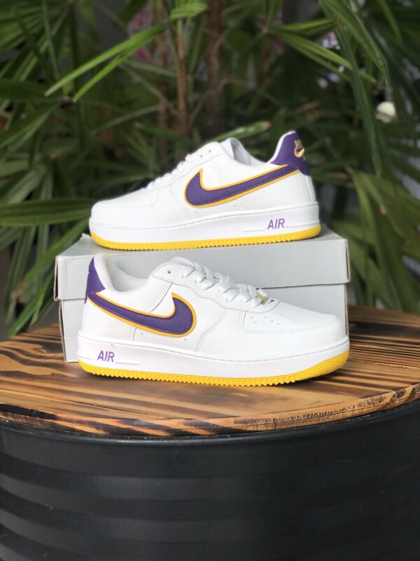 NIKE AIR FORCE LAKERS BRANCO E ROXO