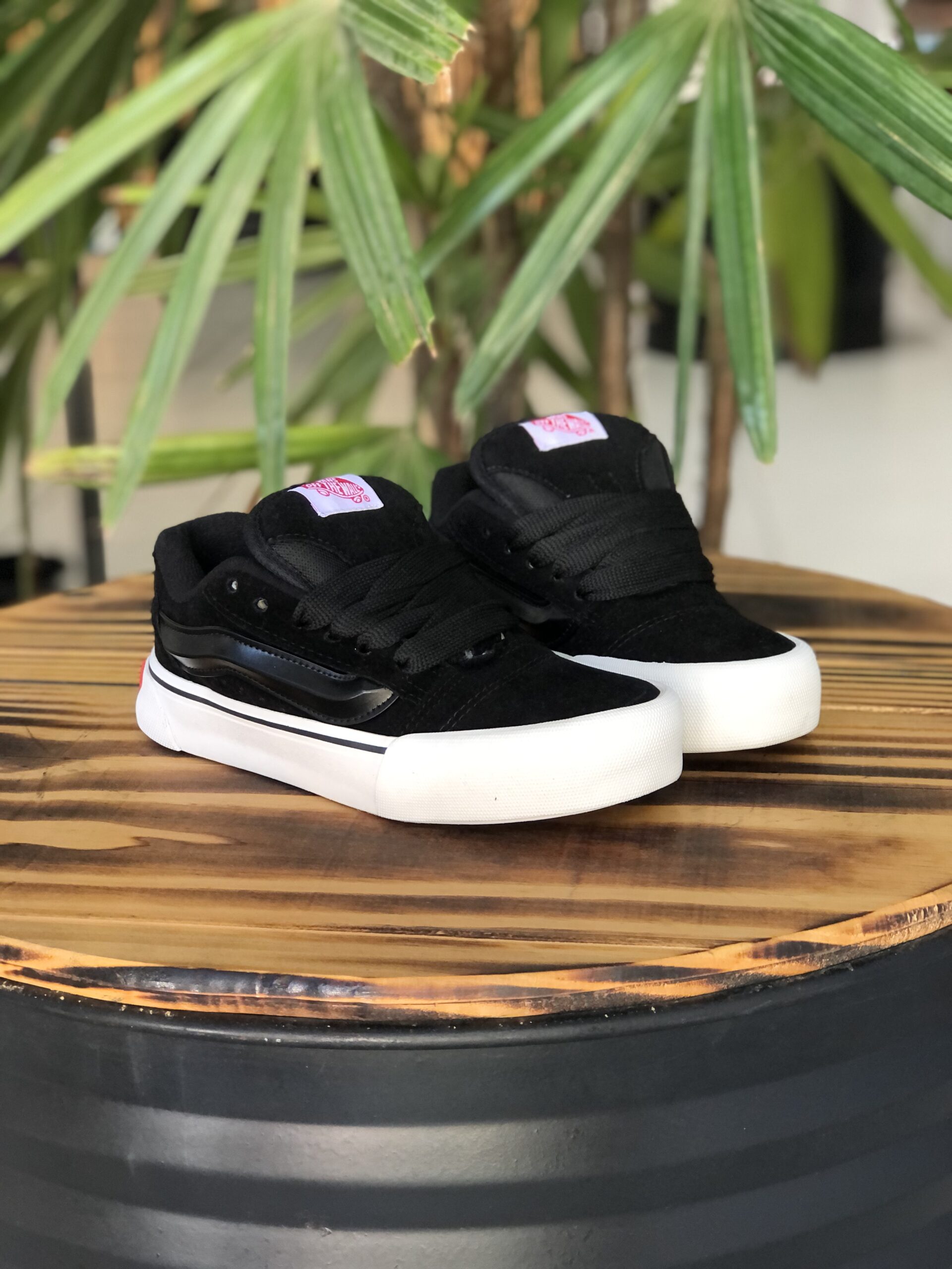 VANS KNU PRETO LISTRA PRETA