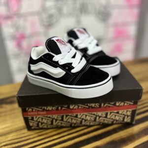 INF. VANS KNU PRETO E BRANCO